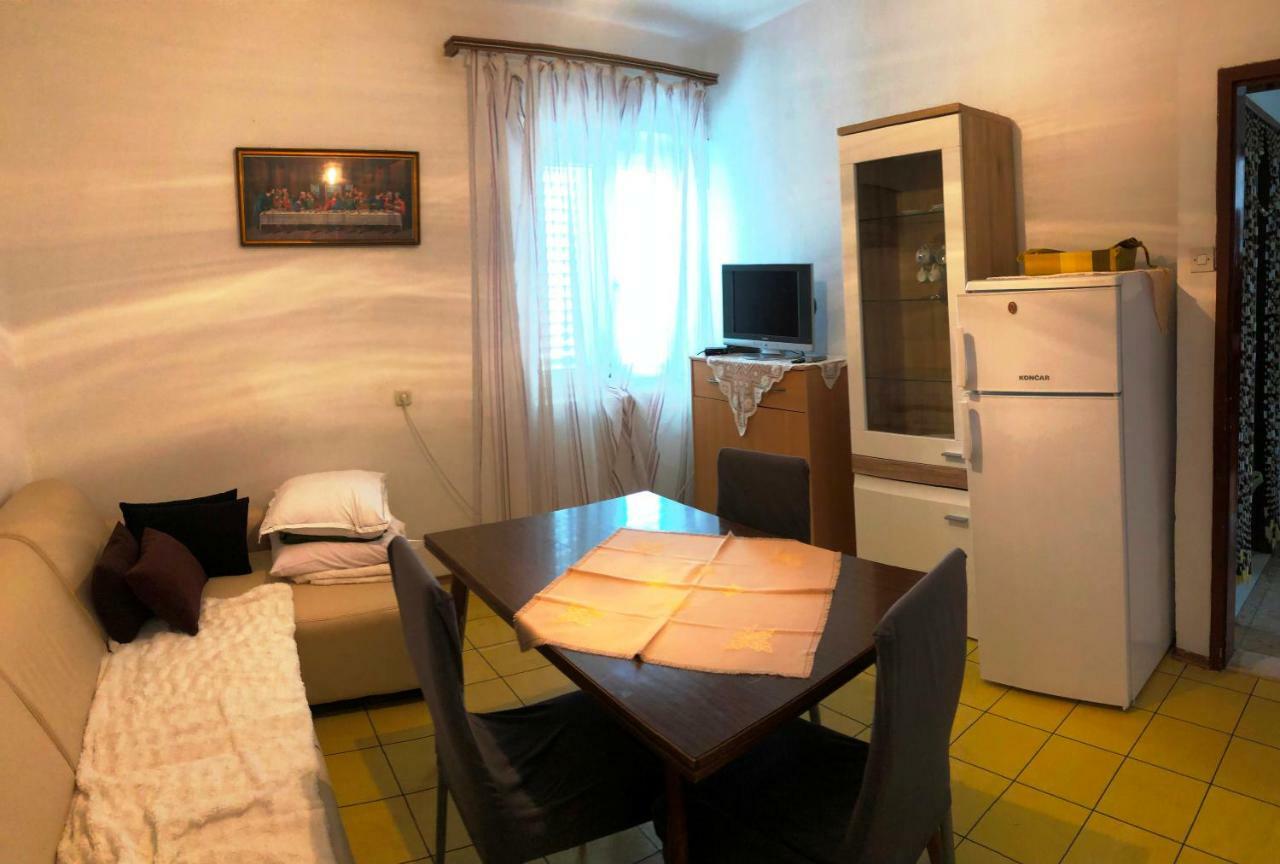 Apartmani Zorka Podstrana Exterior photo